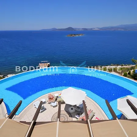 M3 Bodrum Flamingo 2 Bedroom Garden Pool Holiday Homes