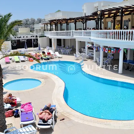 Feriehus M3 Bodrum Flamingo 2 Bedroom Garden Pool Holiday Homes *